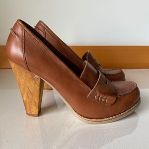 Zigisoho “Cheryl” leather heeled penny loafer